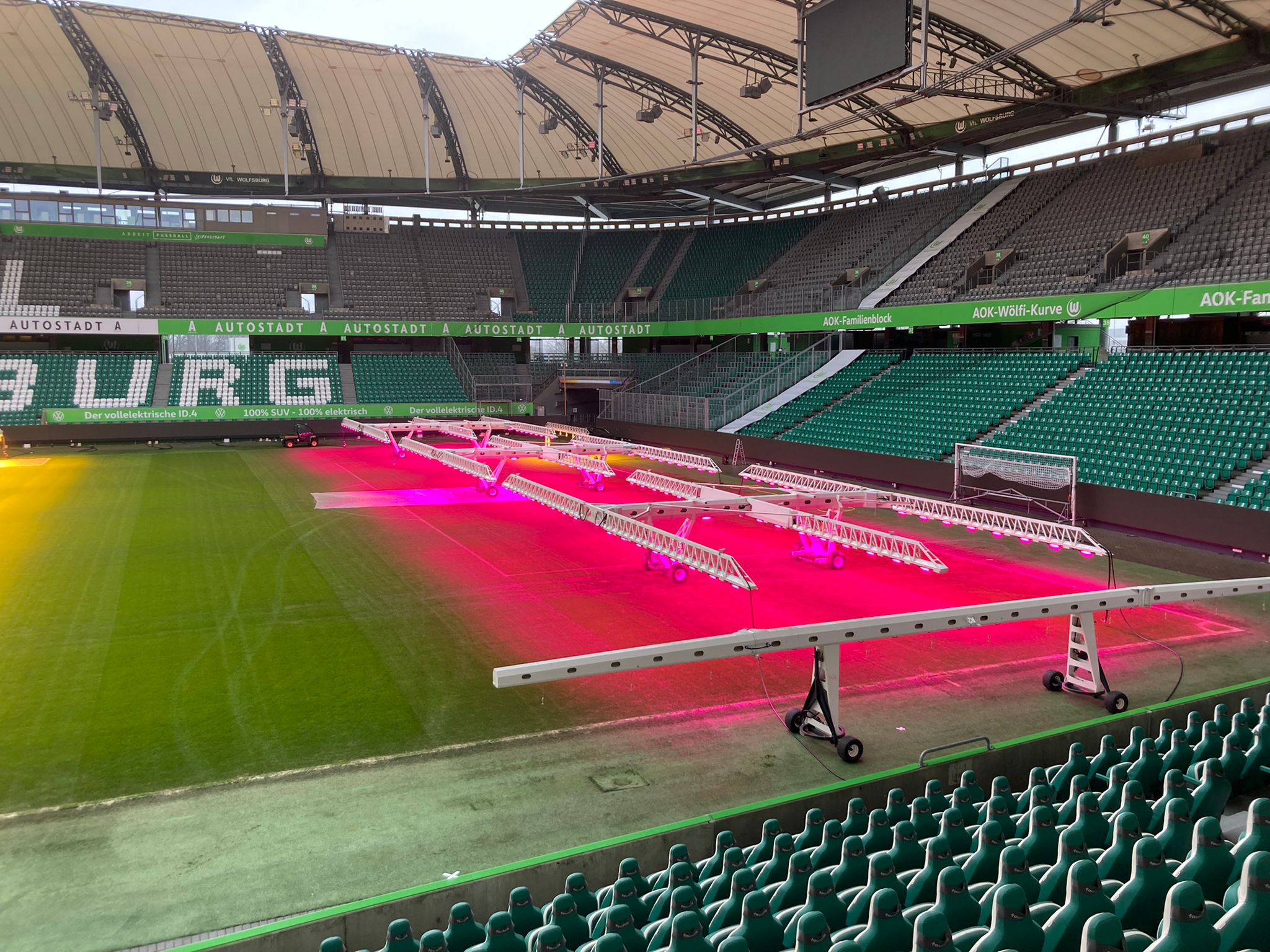 LED440 grow lighting systems from SGL on the Wolfsburg pitch